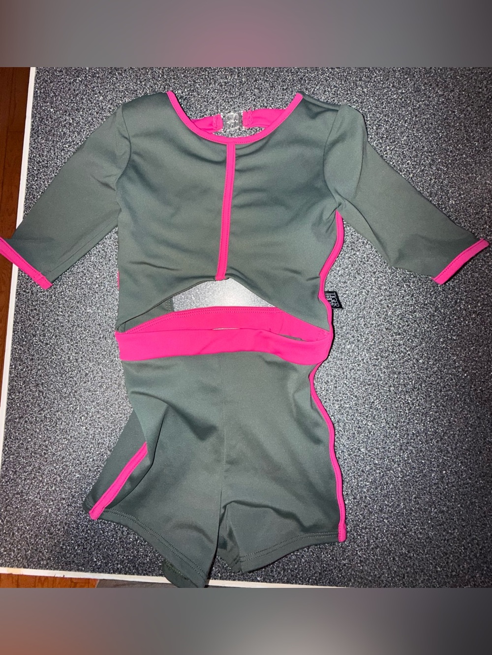 Tiger Friday Dance Unitard Grey/Pink Size Child Large